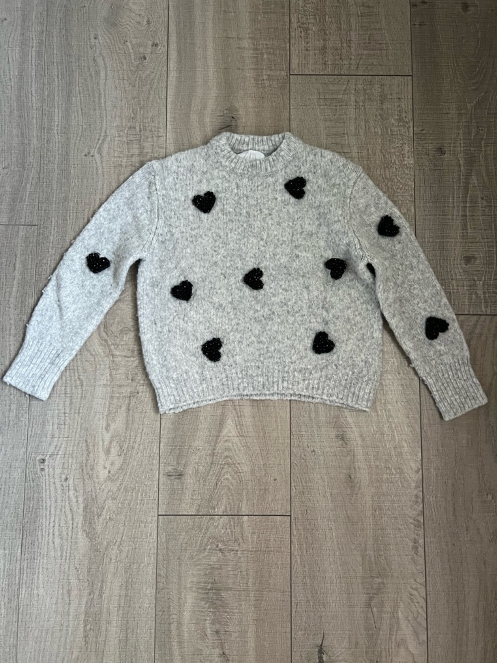 Zara Light Gray Crewneck Sweater with Black Heart Details Size 11-12 years